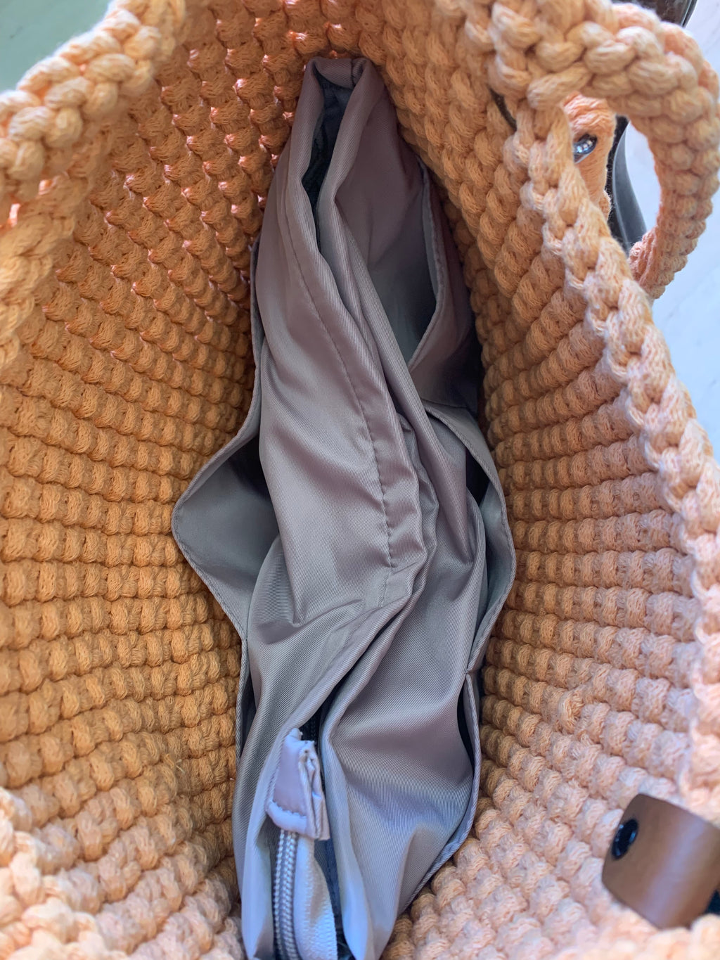 SOLEIL NOMADE – the crocheted statement bag